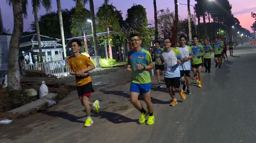 Runners sẵn sàng cho Giải Marathon đất sen hồng Đồng Tháp 2024