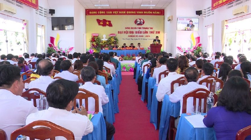 Khai mạc Đại hội điểm Đảng bộ xã Tân Thuận Tây