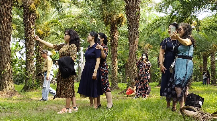 Các khu điểm du lịch thu hút đông đảo khách tham quan trong dịp nghỉ lễ