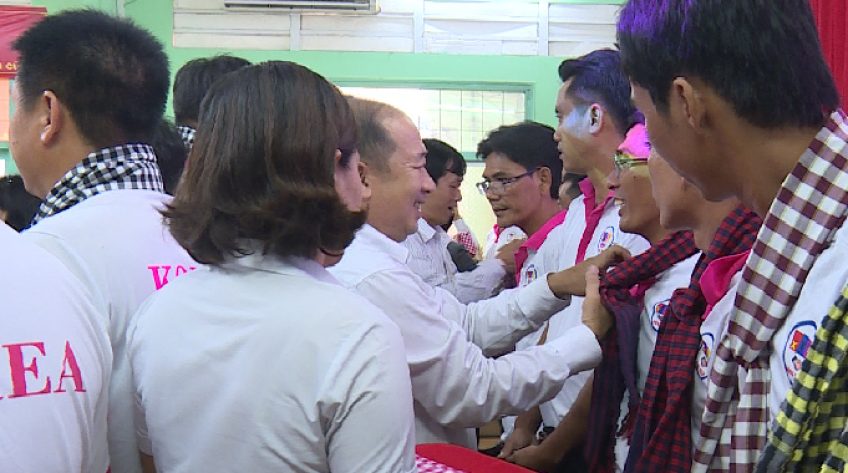 Lãnh đạo Đồng Tháp gặp gỡ lao động trước khi sang Hàn Quốc