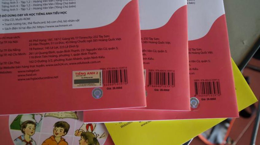 Sách giáo khoa giả tràn lan