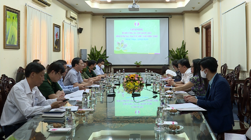 Thứ trưởng Bộ Ngoại giao: Phát huy vai trò hội, đoàn thể trong công tác ngoại giao nhân dân