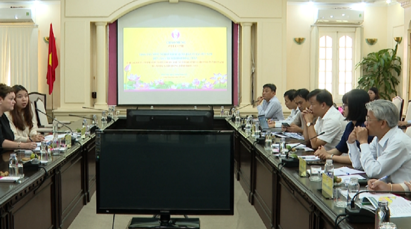 Tham tán nông nghiệp Đại sứ quán Hà Lan làm việc tại Đồng Tháp