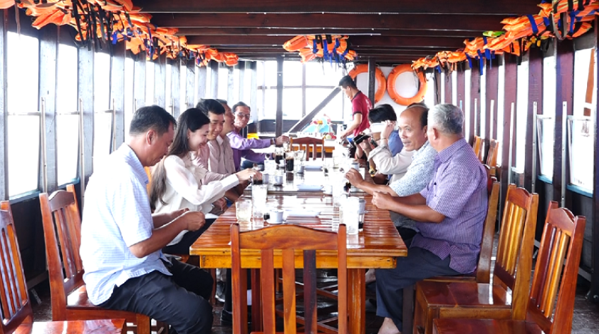 Sa Đéc: Khai thác dịch vụ đưa khách du ngoạn trên sông Tiền