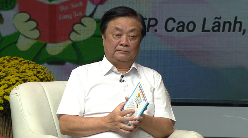 Đầu năm mới cùng Bộ trưởng Lê Minh Hoan nói chuyện đọc sách