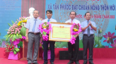 Đồng Tháp tiếp nhận hơn 1.000 bộ SGK trao tặng học sinh khó khăn