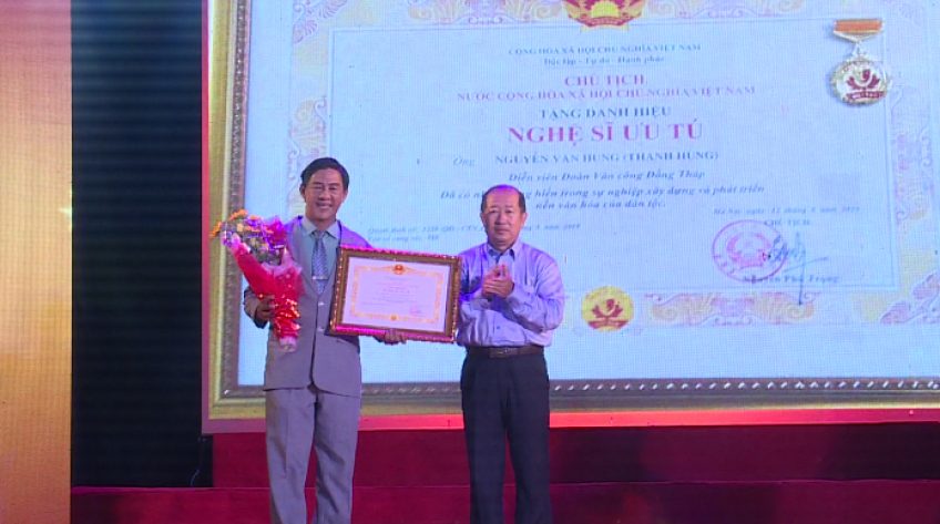 Nghệ sĩ Thanh Hùng được trao danh hiệu NSUT