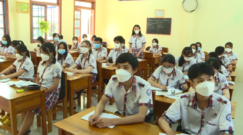 Khoảng 90% học sinh đến lớp trong ngày tựu trường