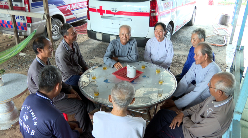 H.Hồng Ngự: Tổ chuyển bệnh từ thiện học Bác sẻ chia yêu thương