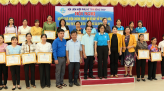 Biểu dương, khen thưởng tập thể, cá nhân nữ tiêu biểu