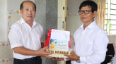 Thường trực Tỉnh ủy thăm nhà giáo tiêu biểu ở TP.Sa Đéc