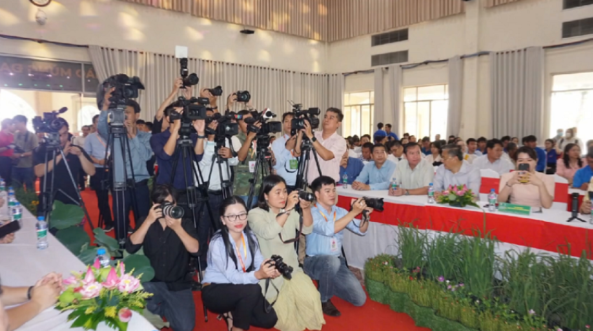 Báo chí đồng hành cùng doanh nghiệp