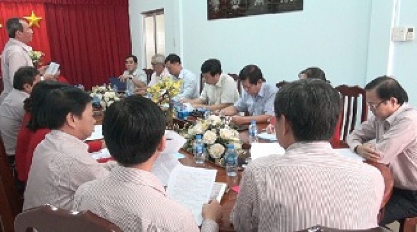 Lãnh đạo UBND tỉnh làm việc Công ty Xổ số kiến thiết và Công ty Thuốc lá Đồng Tháp