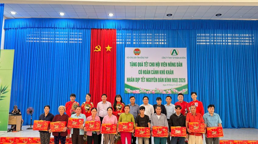 200 hội viên nông dân khó khăn tỉnh Đồng Tháp được tặng quà