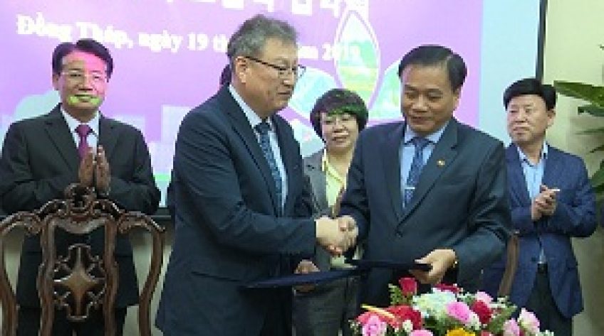 Ký kết thỏa thuận hợp tác Đồng Tháp - Gangwon (Hàn Quốc)