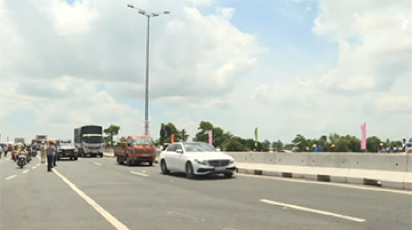 Cảm giác lần đầu tiên qua cầu Vàm Cống