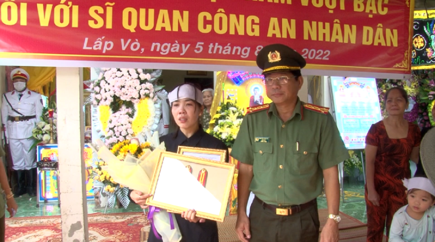 Công an Đồng Tháp vì nhân dân phục vụ