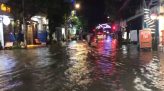 Cậu học trò vùng biên đập heo đất ủng hộ miền Trung