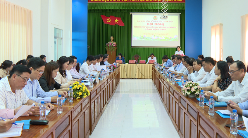 Nông dân Đồng Tháp tích cực tham gia xây dựng NTM