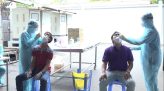 Nhiều tấn nông sản đang được vận chuyển trao tặng các địa phương, đơn vị và người dân