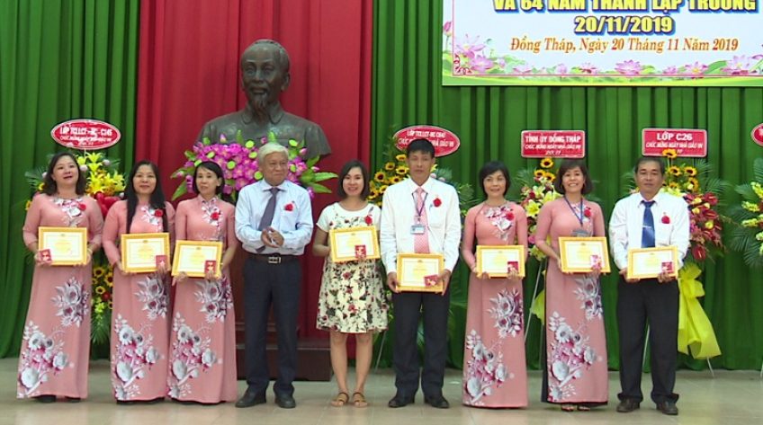 Trường Chính trị Đồng Tháp kỷ niệm Ngày Nhà giáo và thành lập Trường