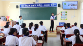 Nước tưới tiêu bị ô nhiễm, nông dân gặp khó trong sản xuất