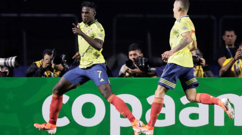 Hạ Qatar, Colombia giành vé đầu tiên vào tứ kết