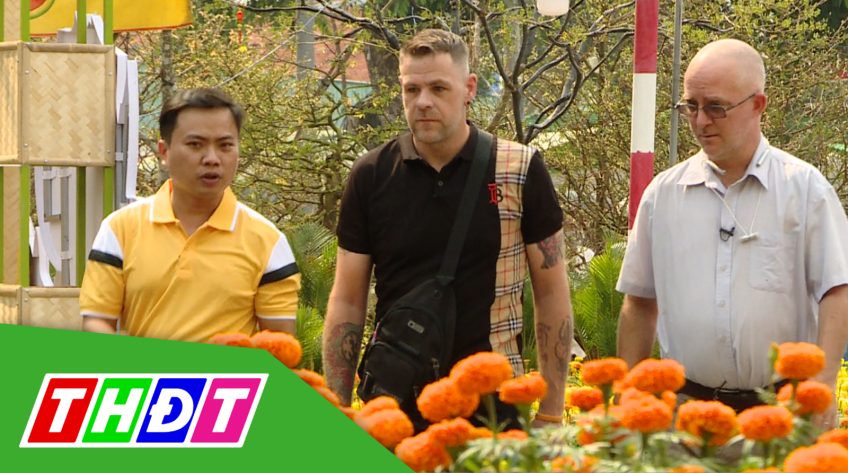 Tây ăn Tết ta - 03/02/2022: Tảo mộ