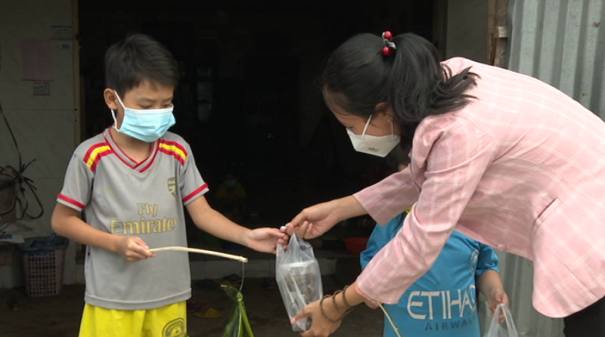 Thắp lên tết đoàn viên trong mùa dịch
