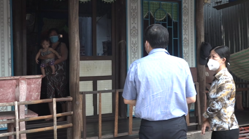 Lãnh đạo tỉnh thăm bà con khu vực phong tỏa