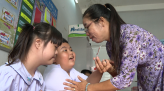 Nước tưới tiêu bị ô nhiễm, nông dân gặp khó trong sản xuất