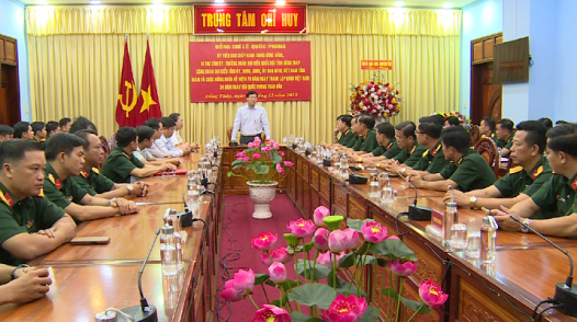 Bí thư Tỉnh ủy thăm, chúc mừng kỷ niệm Ngày thành lập QĐND Việt Nam