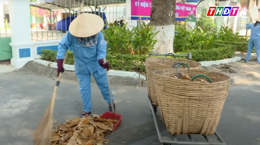 Tất bật làm sạch đẹp cho mùa Xuân