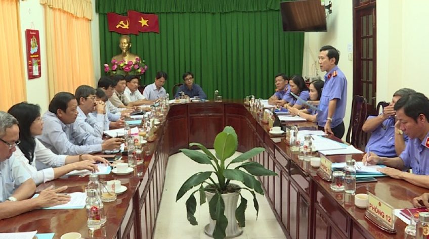 Giám sát Viện Kiểm sát nhân dân về xét xử, thi hành án dân sự liên quan đất đai