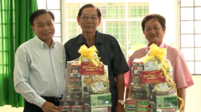 Chúc Tết HTX, hội quán tại TP.Cao Lãnh