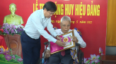 Thăm trẻ mồ côi tại Mái ấm chùa Bửu Nghiêm