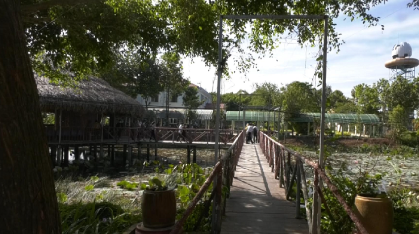 Nhiều điểm du lịch mở cửa đón khách tham quan