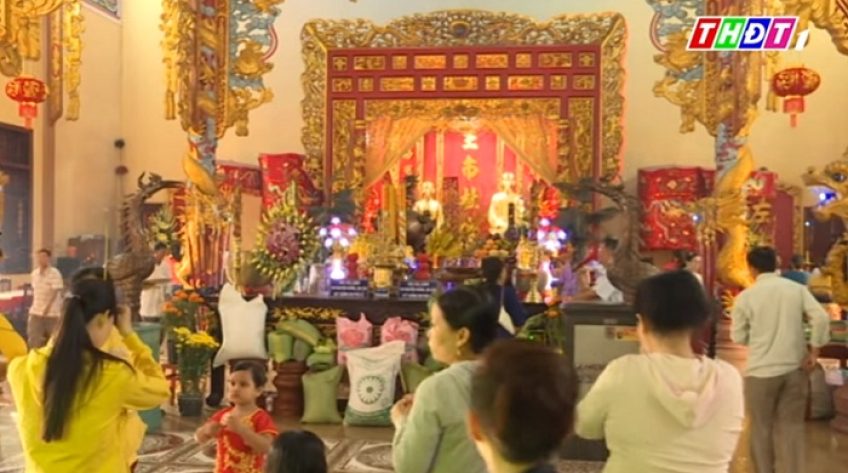 Du xuân và nguyện ước đầu năm