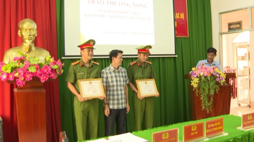 Thưởng nóng 2 tập thể phá án nhanh ở Châu Thành
