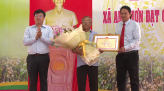 Lãnh đạo tỉnh thăm gia đình chính sách nhân kỷ niệm Ngày Thương binh - Liệt sĩ