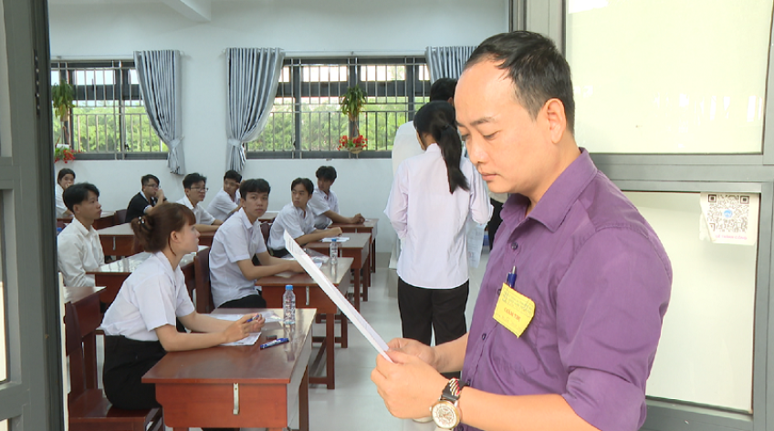 Đồng Tháp: Ngày thi đầu tiên kỳ thi TN THPT diễn ra an toàn, nghiêm túc