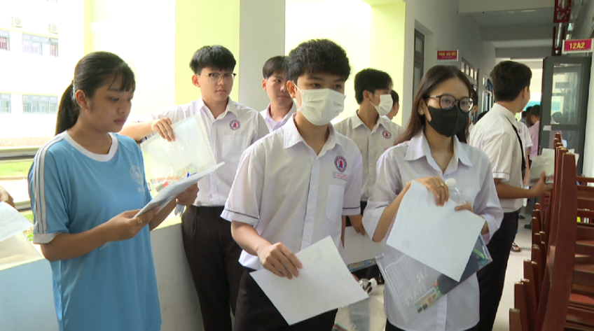 Thi TN THPT tại Đồng Tháp: Ngày thi đầu tiên kết thúc an toàn, nghiêm túc