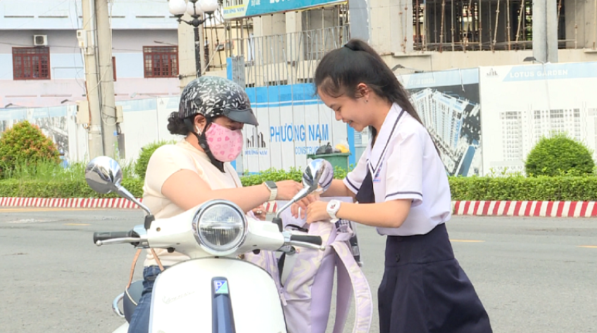 Những khoảnh khắc bên lề kỳ thi
