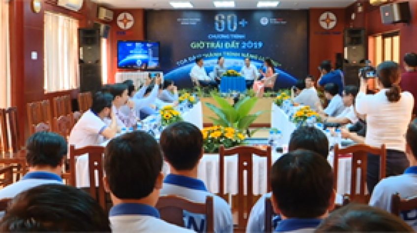 “Hành trình năng lượng” hưởng ứng chiến dịch Giờ trái đất