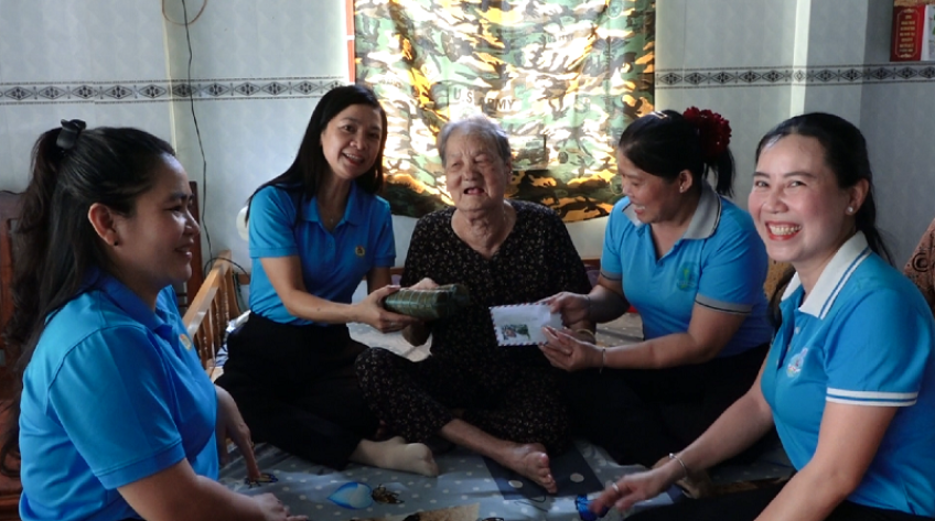 Tháng Bảy tri ân