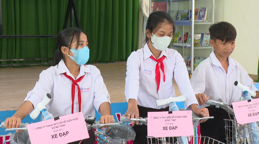 Đồng Tháp: Quan tâm công tác khuyến học, khuyến tài