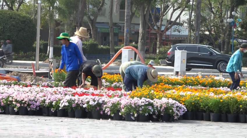 Quảng trường Công viên Sa Đéc đang dần hoàn thiện phục vụ Festival