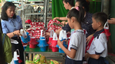 Dịch đau mắt đỏ tấn công trường học