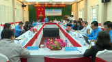 Lãnh đạo tỉnh thăm, động viên gia đình bé trai gặp nạn tại công trình xây dựng