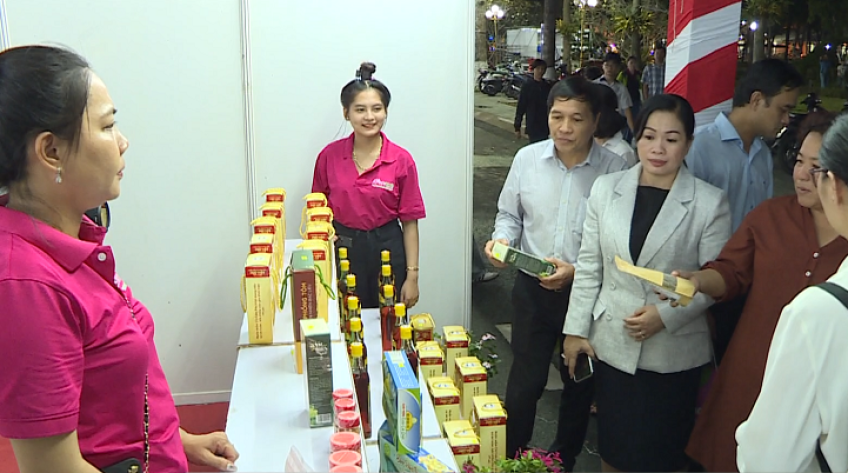 Hơn 120 gian hàng tại Hội chợ Triển lãm sản phẩm nông nghiệp ĐBSCL